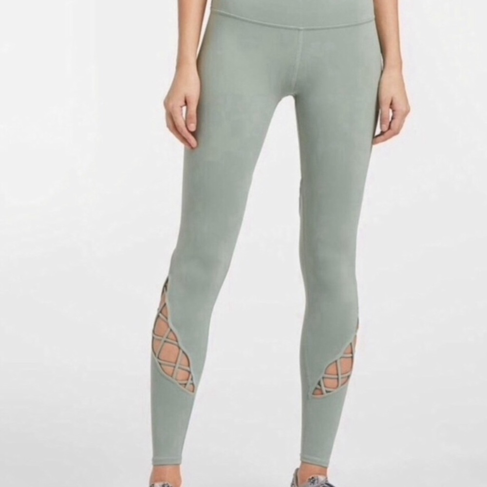 Alo Yoga Entwine Leggings Tights Sage Green - Picture 14 of 14